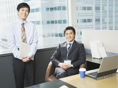 Qualified professionals give advice about telecommunications